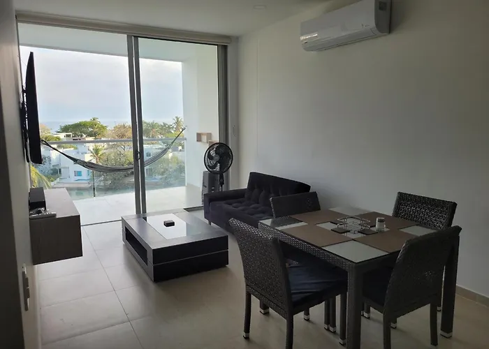 Confort Y Vistas Marinas En Sierra Beach Resort